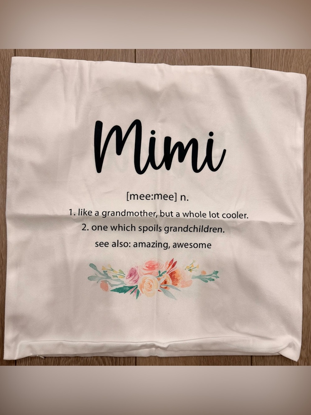 NEW- Mimi Floral Definition pillow case - 1 pillowcase - 17.5 x 17.5 inches